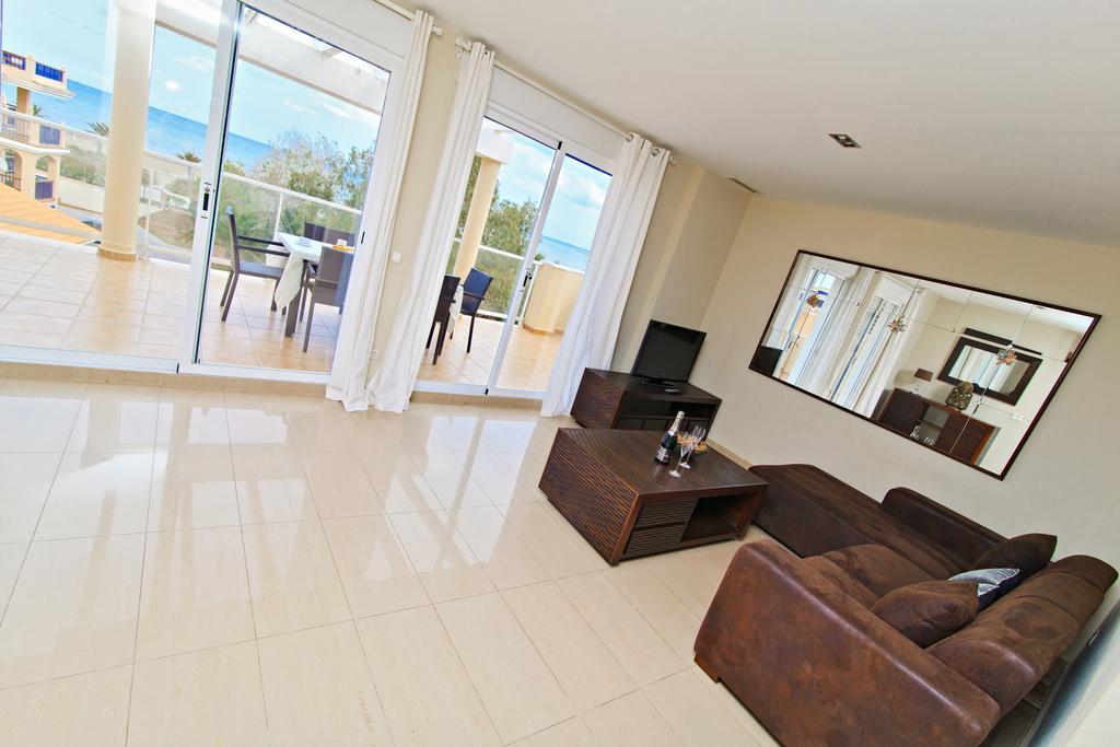 Apartamentos Carlton Vyb Denia Eksteriør bilde